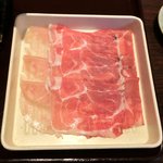 12188699 - 麻辣火鍋ランチセット 1030円 の豚肉