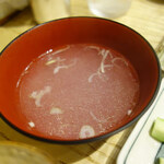 丸万焼鳥 - 「もも焼き:1,200円」に
付いているスープ