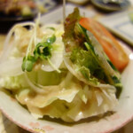 丸万焼鳥 - 野菜サラダ:350円