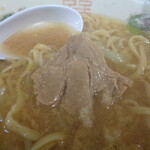 ラーメン二郎 - 軽く一口でいける