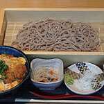 ORi ORi - オリオリ 変なホテル 西葛西店 もりそば・カツ丼セット 550円+300円（共に税込）ご飯少な目でお願い