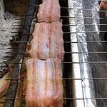 旬ものと日本酒 とみ笑 - 児島湾の青鰻