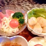 えちごやきゅ～ぴ～ - スパサラ、里芋ゆず味噌和え