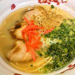 ブルースカイ - セットのとんこつラーメン