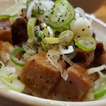 弥惣吉 - チャーシュー丼 320(+税)