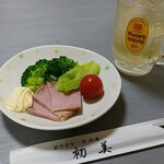 初美 - お通し＆ハイボール