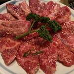 ヴィクトリー - カルビとロース