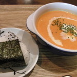 オーガニックスープ・コロンボ - 週替わりスープ（パプリカのぽたーじゅスープ）