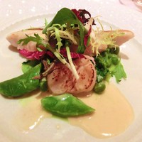 カランドリエ - 魚料理　帆立のプリッとした食感が半端なかったっす。