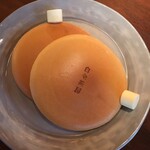 白金茶房 - クラッシックセット　のパンケーキ