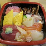 金寿司 - ・「ちらし(¥800)」のアップ。