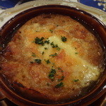ビストロ茶葉蘭 - スープのチョイスはオニオングラタン