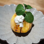オオクサ - 柿にマスカルポーネとバルサミコ