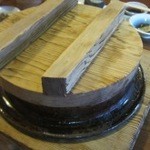 伊豫水軍 - ４人前ビック釜飯は非常に大きい釜で炊くのでまた一段と美味しい