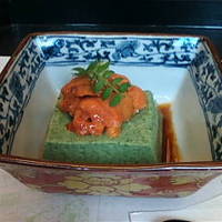 京料理 木乃婦 - 先付け（蓬胡麻豆腐　生ウニ）　山葵