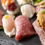 和牛炙り　肉です。寿司です。 - 