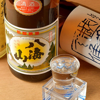 <About 20 kinds of sake at all times> Enjoy carefully selected sake with your meal.