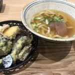うどんdining KONA×MIZU×SHIO - 牡蠣と旬菜の天ぷらとかけうどんのセット