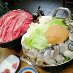 すき焼･鍋物 なべや - 牡蠣みそ鍋、牛肉鉄鍋