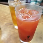 すき焼･鍋物 なべや - トマトハイ(410円)、ウーロン茶(200円)で乾杯