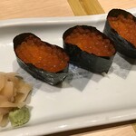 Sushi To Izakaya Uotami - イクラ軍艦(2019.11.19)