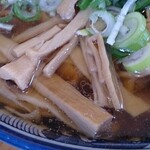 満び - らーめん細麺あっさりのメンマ