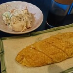 Oyaji - 玉子焼き、ポテトサラダ、お通しキャベツ
