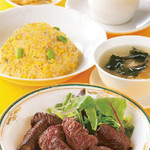 中国料理 万里 - サイコロステーキセット