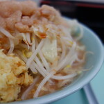 らーめん 蓮 - ラーメン（¥750税込みアブラ、カラメ、ショウガ増し