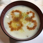 がばちょ - カツ丼（530円）のセットのお味噌汁が粕汁やった♡