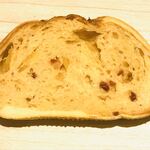 Buranje Asanoya - 焼きリンゴのパン