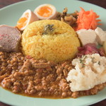 紅茶とクラフト酒のお店 タイフーン - スパイスカレー&トッピング