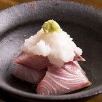 小料理 はせべ - 料理写真:寒鰤のお造り おろしたて大根おろしで