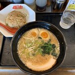 麺ズクラブ - コテコテ醤油¥820  半チャーハンセット ¥200