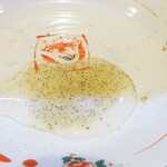 中華・洋食 やよい - 餃子には酢胡椒がオススメ