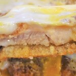 中華・洋食 やよい - カツ丼に理想の肉厚