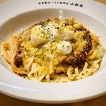 COLLECTONS - 4種チーズのミートソースパスタ