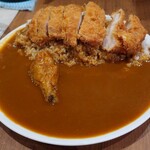 VIGOR - お肉ほろほろチキンカレー（650円）＋大盛（100円）＋チキンカツ（200円）
      