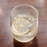 天然温泉極楽湯 - ドリンク写真:クラフトジンカクテル(ジンジャーとハーブ) 470円