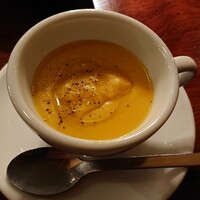 カルネジーオ イースト - 