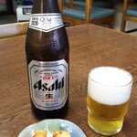 いち川食堂 - ビールにはお通しのカクテキ