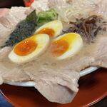 呼び戻しとんこつ 光四郎 - 特製チャーシューメン