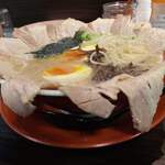 呼び戻しとんこつ 光四郎 - 特製チャーシューメン