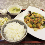 陳記厨房 - キクラゲと玉子炒め定食650円