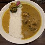 カレー&オリエンタルバル 桃の実 水道橋店 - これぞ組み合わせの妙。