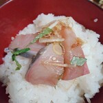 鮨・割烹 ほしの - 女将さんが「当たり」と仰っていたイナダ確かに脂乗り良し