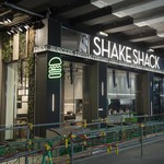 SHAKE SHACK - 外観(19年9月時点は外の道路工事は未完了)