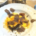 La Brianza - トリュフのグラタン、秋の味覚入り。椎茸の食べ応え、ジロール茸の歯切れよさ、香り。