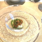 La Brianza - 塩水ウニたっぷり。カペッリーニの歯触りとソースが合わさって、さらにウニの濃厚さが際立つ。