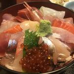 Daisuke Kaisendon'Ya - ランチの海鮮丼（970円税込）